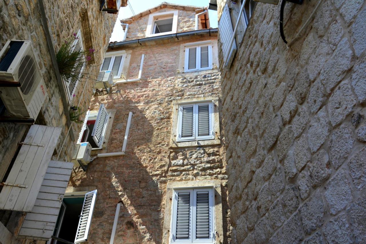 Oda ve Kahvaltı Montenegro Backpackers