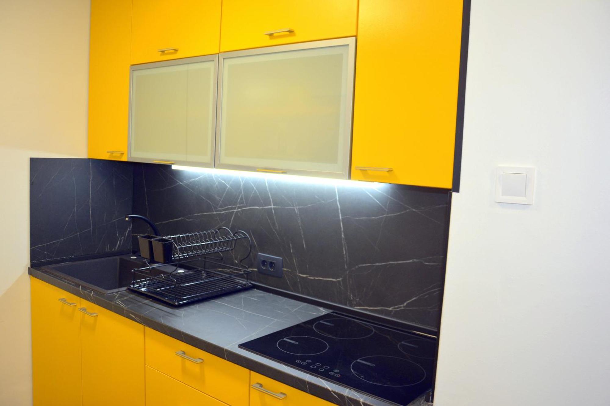 Montenegro Backpackers Couette-café Budva