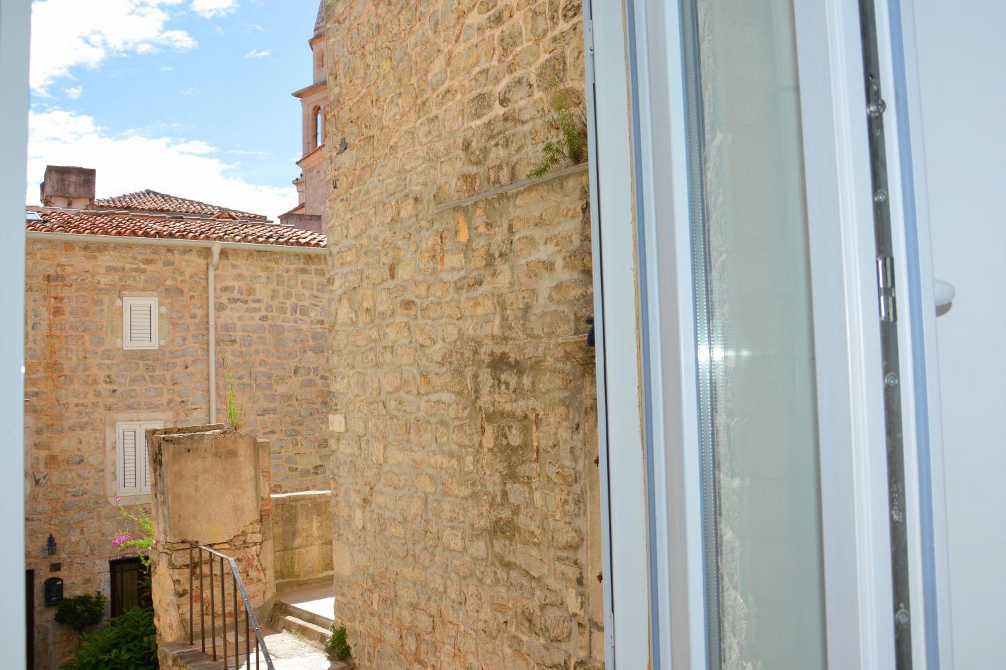 Montenegro Backpackers Couette-café 2*